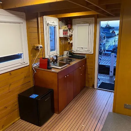 Botel Casa In House Boat Poetto Cagliari